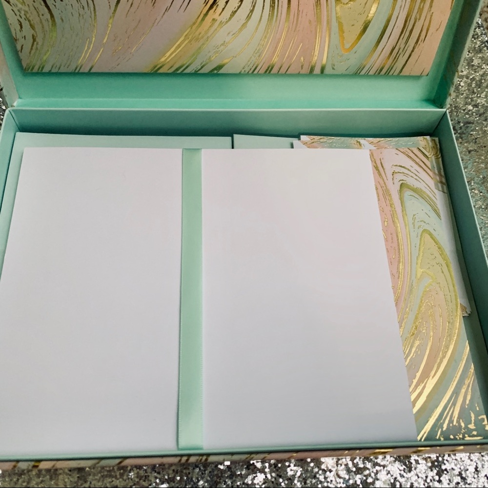 โญ๏ธ๐ซ๐๐ MODERN NWT**** Writing Set - Picture 2 of 5